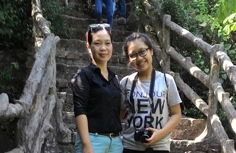 Hiền luôn tỏ ra bản lĩnh để làm chỗ dựa tinh thần cho mẹ ẢNH: BẢO NGUYÊN